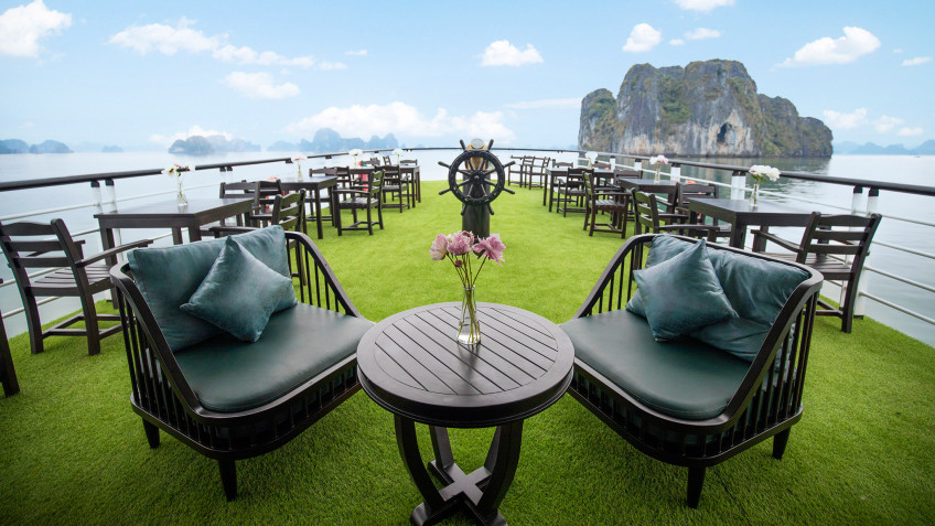 La Muse Day Cruise Halong Bay photo 2