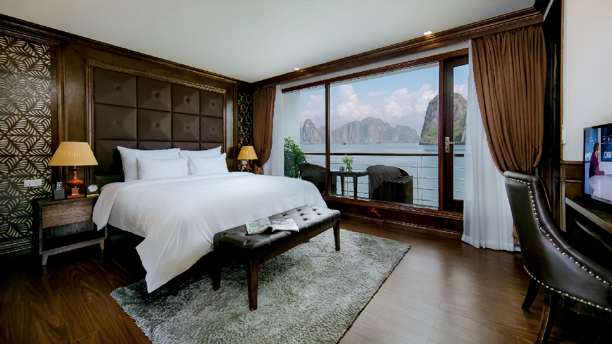 Elegance Suite Balcony – Mon Cheri Cruise
